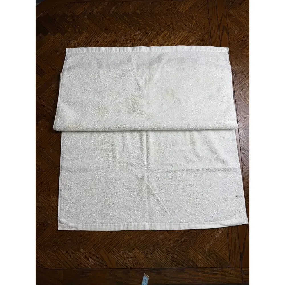 VINTAGE white and yellow rose bath towel